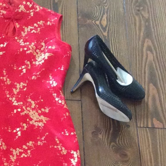 Cole Haan 9 Latticed Leather Pumps - Picture 15 of 15